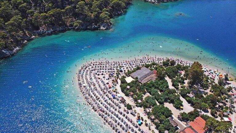 Türkiye Turizm Gelirinde Rekor Kırdı