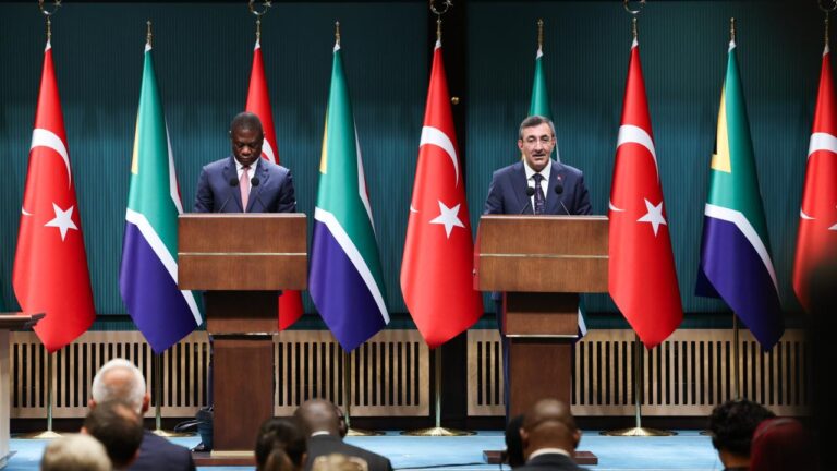 Türkiye ve Güney Afrika Cumhuriyeti Arasında İkili Ulusal Komisyon Toplantısı Gerçekleşti