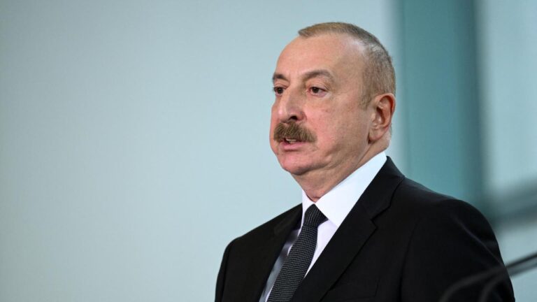 Aliyev’den Gürcistan’daki Kargo Uçağı Kazası İçin Taziye Mesajı
