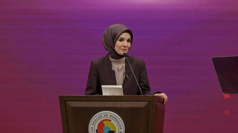 Bakan Göktaş: Genç Kadınlara Destek Vermeye Devam Ediyoruz