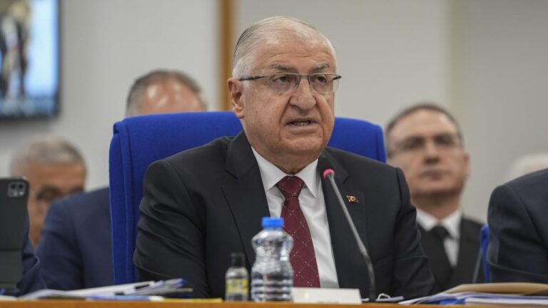 Bakan Güler: Askeri hastanelerin açılması için yoğun çalışma var