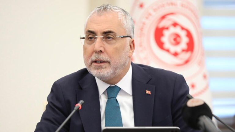 Bakan Işıkhan: Çalışanları Enflasyona Karşı Koruma Prensibimizi Sürdüreceğiz