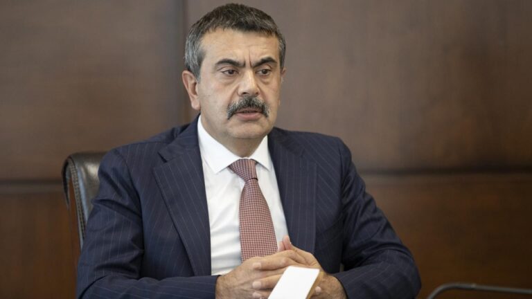 Bakan Tekin’den Öğretmenler Günü’ne Özel Mesaj