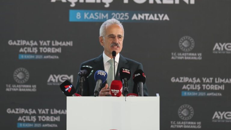 Bakan Uraloğlu: Türkiye Denizcilik Sektöründe Başarılarını Sürdürüyor