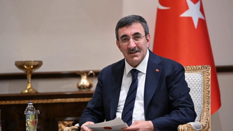 Cevdet Yılmaz Cumhurbaşkanlığına Vekalet Edecek