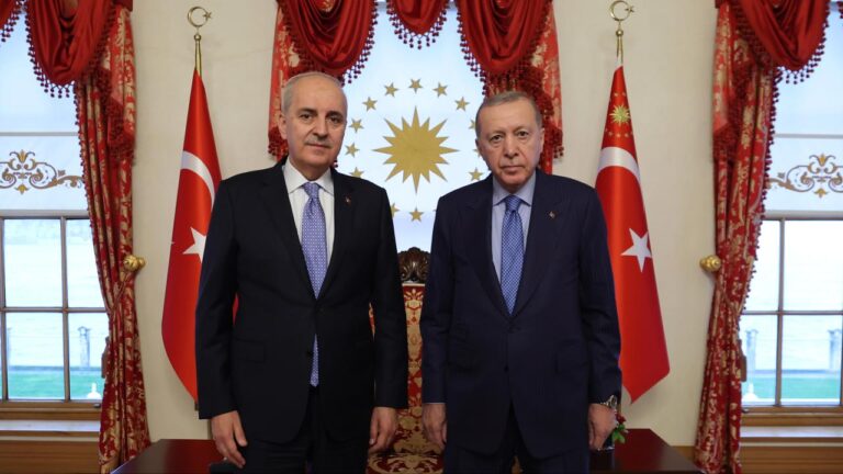 Cumhurbaşkanı Erdoğan, TBMM Başkanı Kurtulmuş’u kabul etti