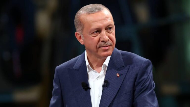 Cumhurbaşkanı Erdoğan’ın Öğretmeni: Semra Acar