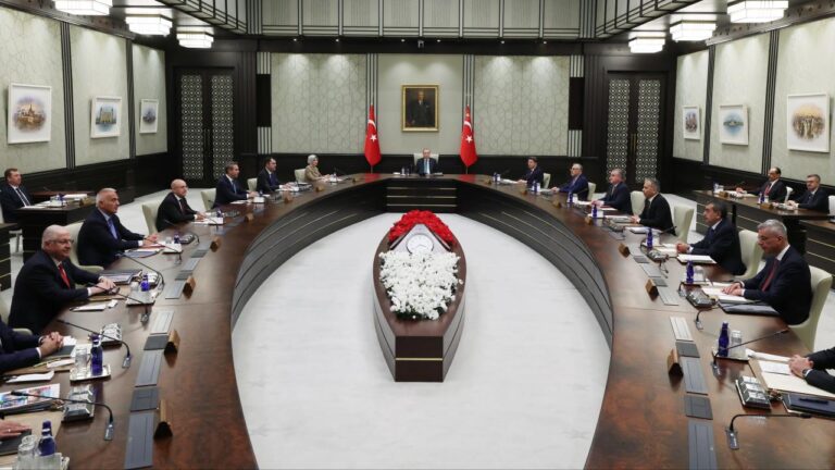 Cumhurbaşkanlığı Kabinesi Gündemine Dair Toplantı Başladı