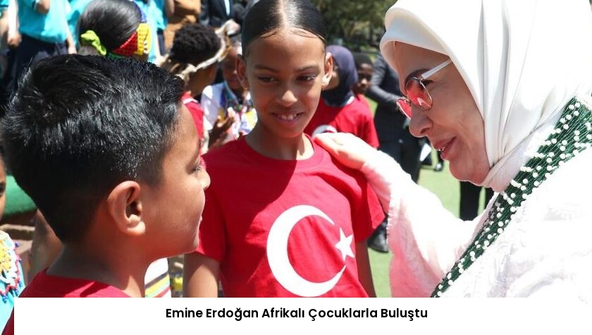 Emine Erdoğan Afrikalı Çocuklarla Buluştu
