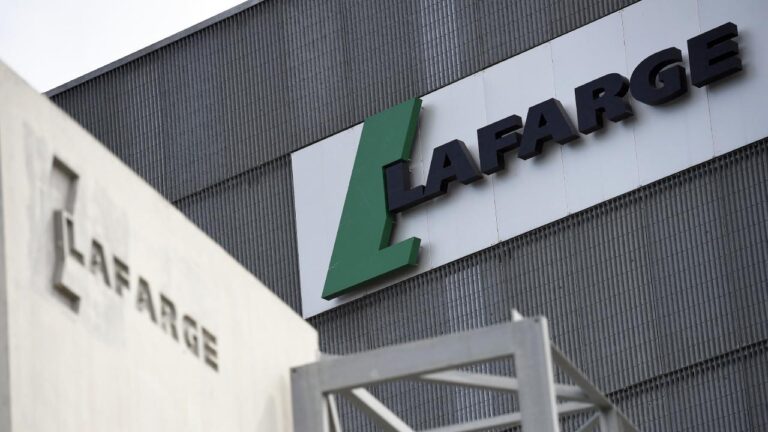 Fransız Şirketi Lafarge’ın Terör Örgütünü Finanse Etmekten Yargılanacağı Dava Yarın Başlıyor