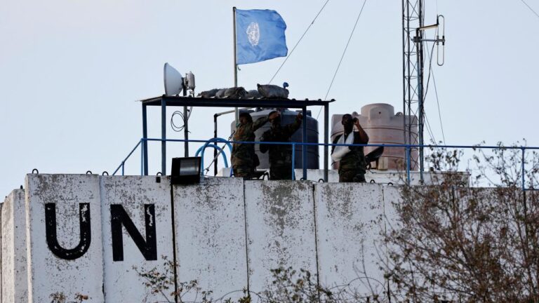 İşgalci İsrail, UNIFIL Askerlerini Hedef Aldı
