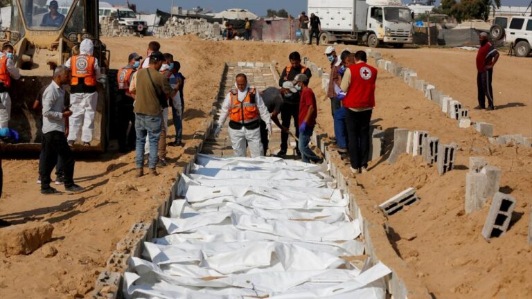 İsrail’in Gazze’deki Saldırılarında 241 Filistinli Hayatını Kaybetti