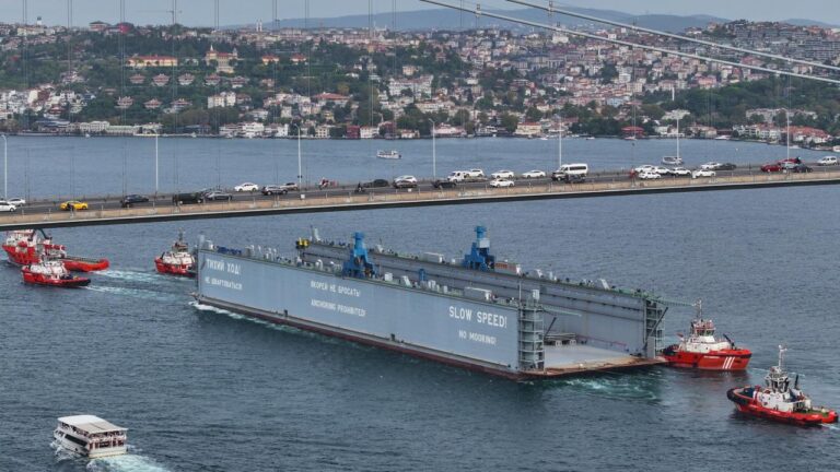 İstanbul Boğazı’nda 9 Ayda Yaklaşık 30 Bin Gemi Geçiş Yaptı