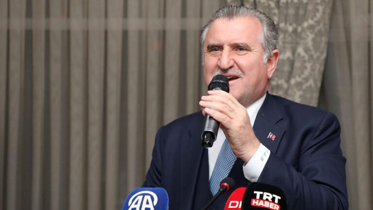 İstanbul’da Amatör Futbol Kulüplerine Büyük Yatırım Yapılacak