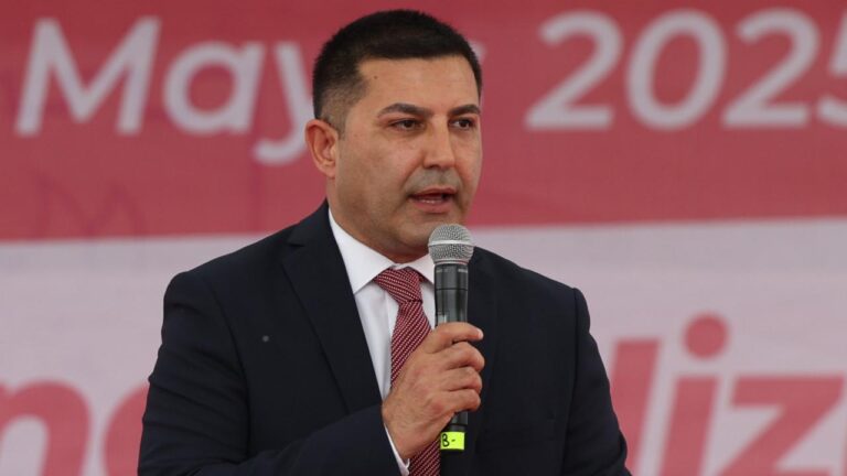 Kuşadası Belediye Başkanı Günel’e ‘görevi kötüye kullanma’ suçlaması