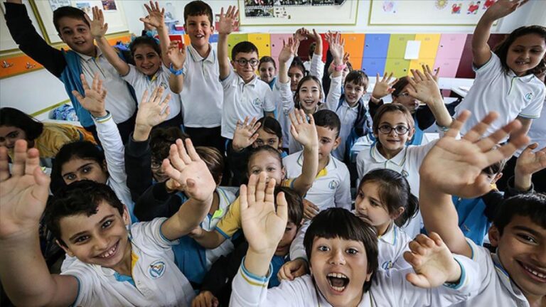 Milyonlarca öğrenci ara tatil için heyecanla bekliyor