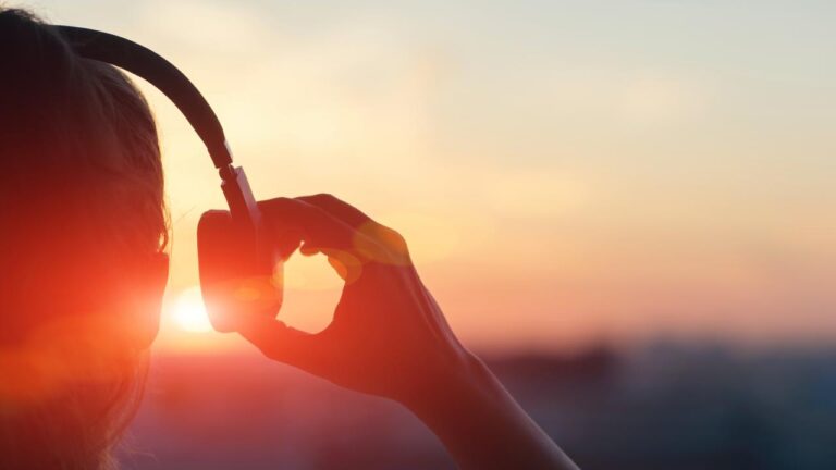 Müzik Dinlemek Demans Riskini Azaltabilir