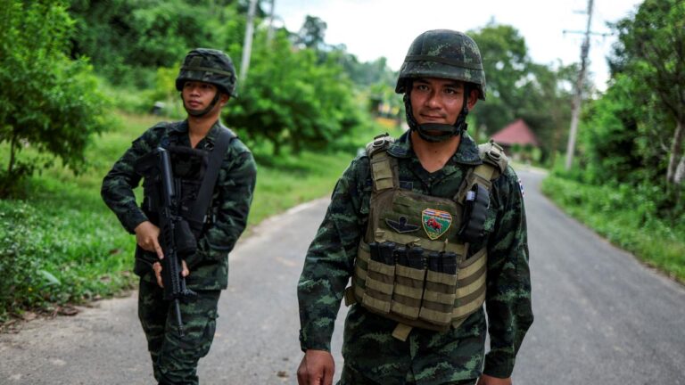 Tayland, Kamboçya Sınırındaki Gerilimi Artırıyor