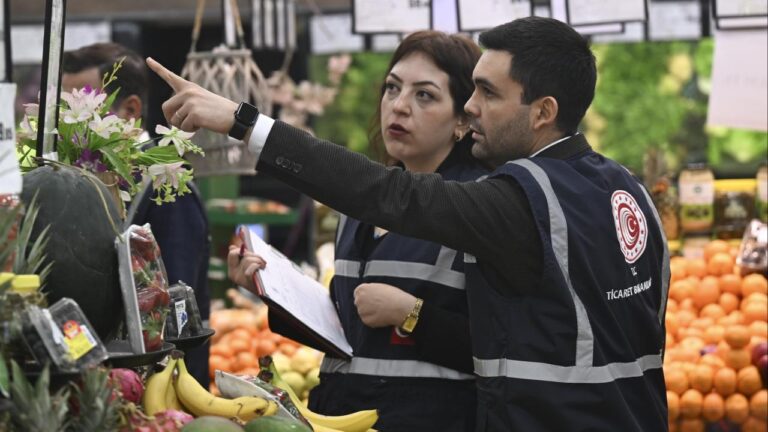 Ticaret Bakanlığı’ndan Fahiş Fiyat ve Stokçuluğa Yönelik Cezalar