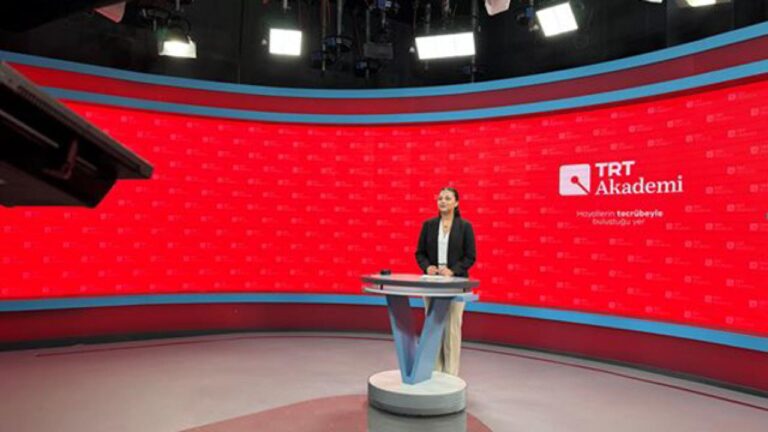 TRT Akademi’den Spikerlik ve Sunuculuk Eğitimi