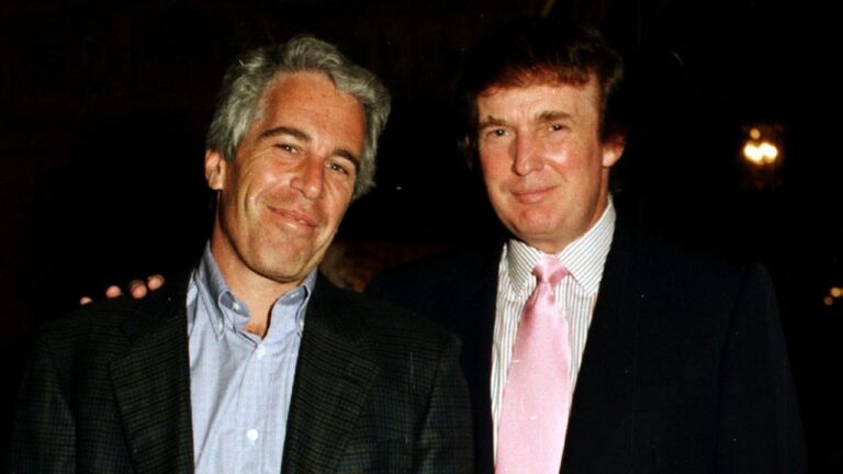 Trump, Epstein Dosyalarının Açıklanmasını Öngören Tasaıyı İmzaladı