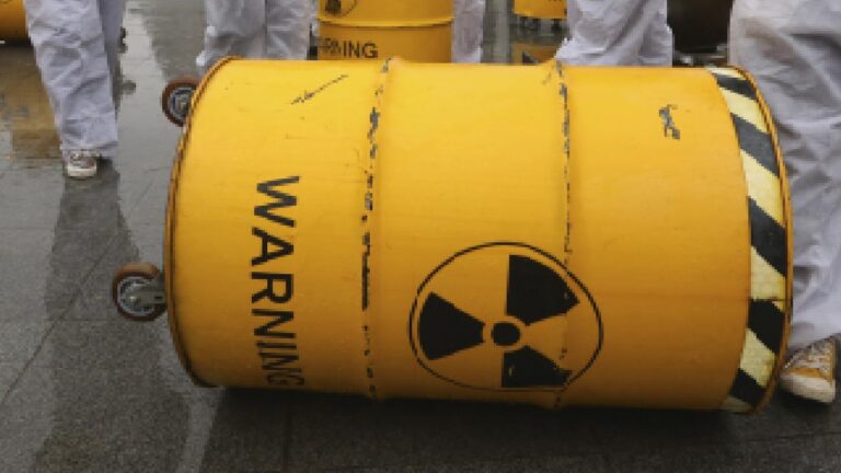 Trump’ın Nükleer Silah Testlerine Onay Verme Kararı Tartışmalara Yol Açtı