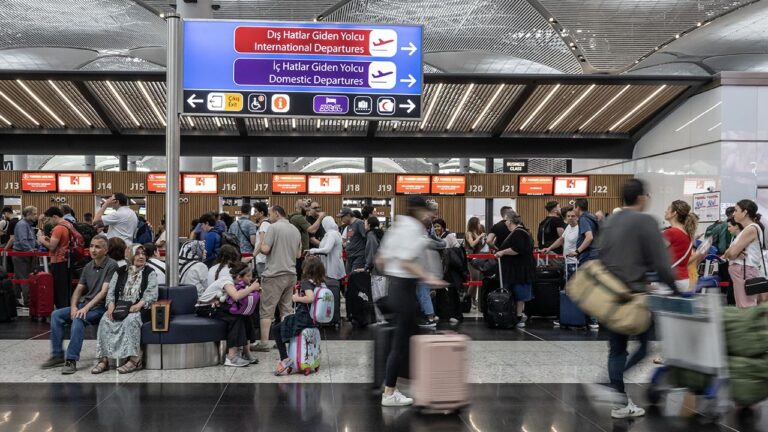 Türkiye’deki Havalimanları 10 Ayda 211 Milyon Yolcuya Hizmet Verdi