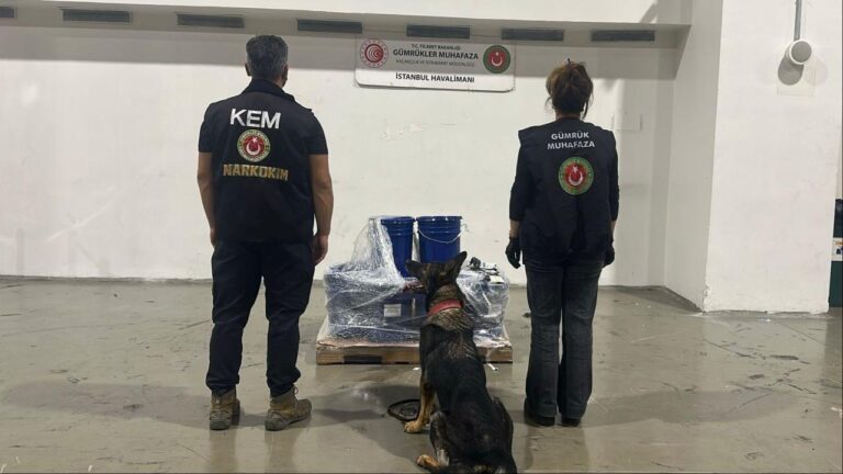 Üç İlde 1 Ton 65 Kilogram Uyuşturucu Ele Geçirildi
