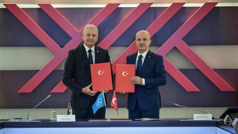 YÖK ve Türk Akademisi İş Birliği