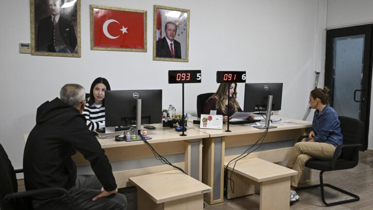 Yüzyılın Konut Projesine Büyük İlgi: TOKİ Çağrı Merkezine Yoğun Başvuru