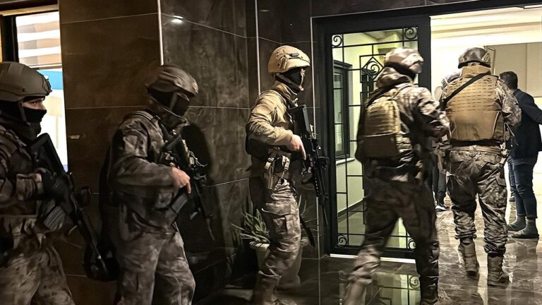 6 ilde FETÖ’nün finans yapılanmasına operasyon: 13 gözaltı kararı