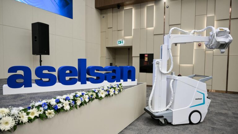 ASELSAN, 2 yıl içinde 300 mobil röntgen cihazı teslim edecek