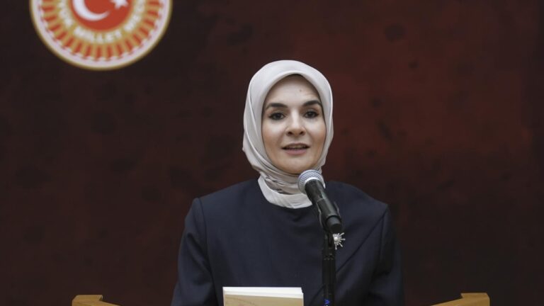 Bakan Göktaş: Kadınları güçlendirmeye devam edeceğiz
