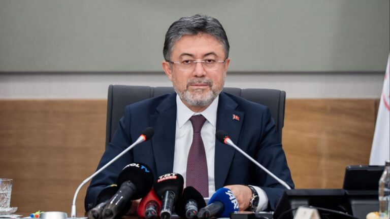 Bakan Yumaklı: Su konusunda belediyeler üzerine düşeni yapmalı