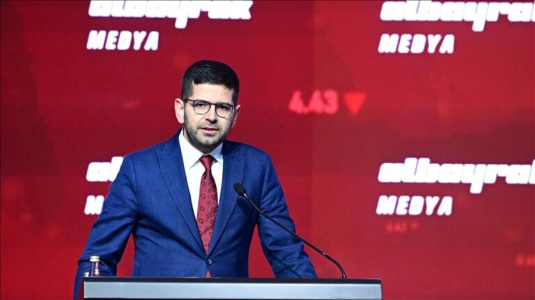 Burak Dağlıoğlu: Hedefimiz Türkiye’nin rekabetçiliğini her zaman korumak