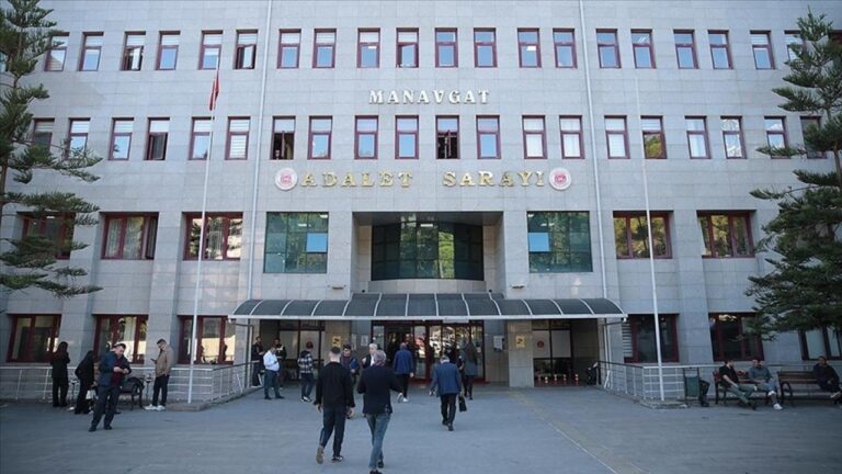 CHP’li belediyenin rüşvet davasında sanıkların yargılanması sürüyor