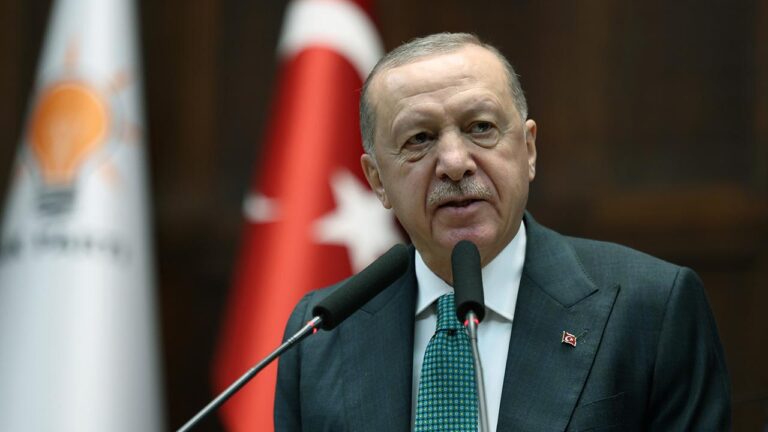 Cumhurbaşkanı Erdoğan: Filistinlilerin kanı elinde olanların hadsizliği teneke tıngırtısı hükmündedir