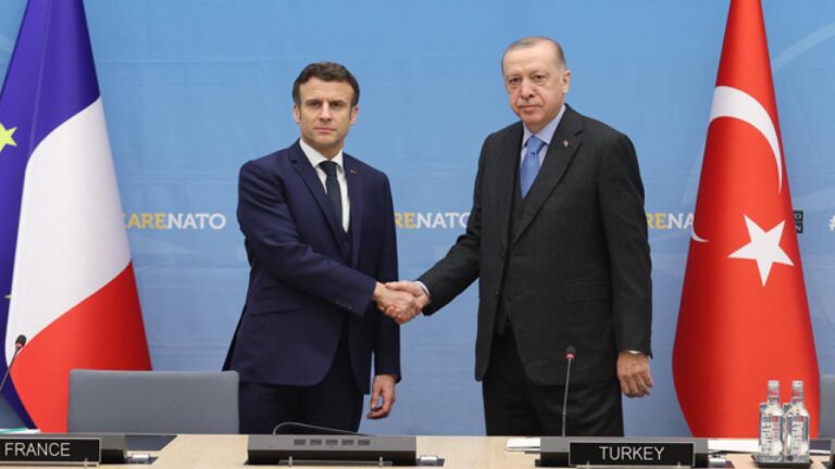 Cumhurbaşkanı Erdoğan Fransa Cumhurbaşkanı Macron ile görüştü