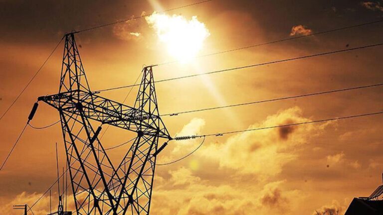 Elektrik üretimi ekimde yüzde 1 azaldı