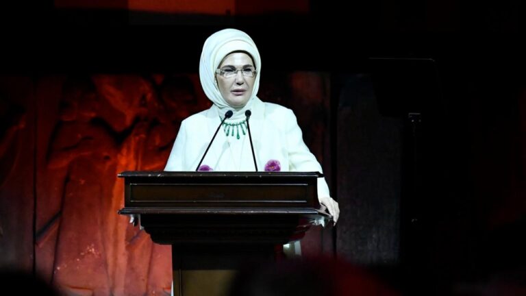 Emine Erdoğan’dan "5. İstanbul Eğitim Zirvesi" paylaşımı