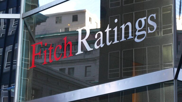 Fitch, Ukrayna’nın kredi notunu yükseltti