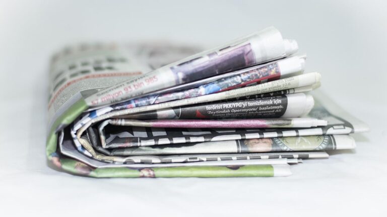 Fransa’daki gazeteci dernekleri basın özgürlüğünü engellediği için İsrail’i şikayet etti