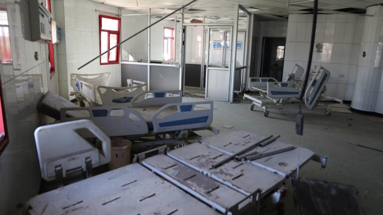 Gazze’de El-Avde Hastanesi’nde yakıt sıkıntısı nedeniyle sağlık hizmetleri durma noktasına geldi