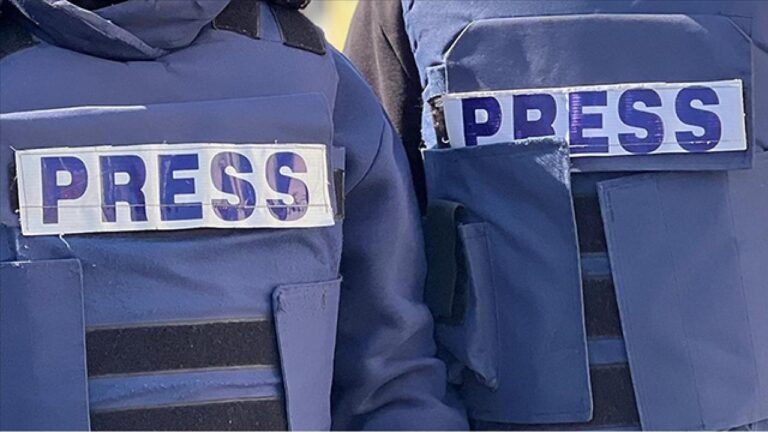 İşgalci İsrail, Filistinli gazetecilere yönelik ihlal ve saldırına devam ediyor