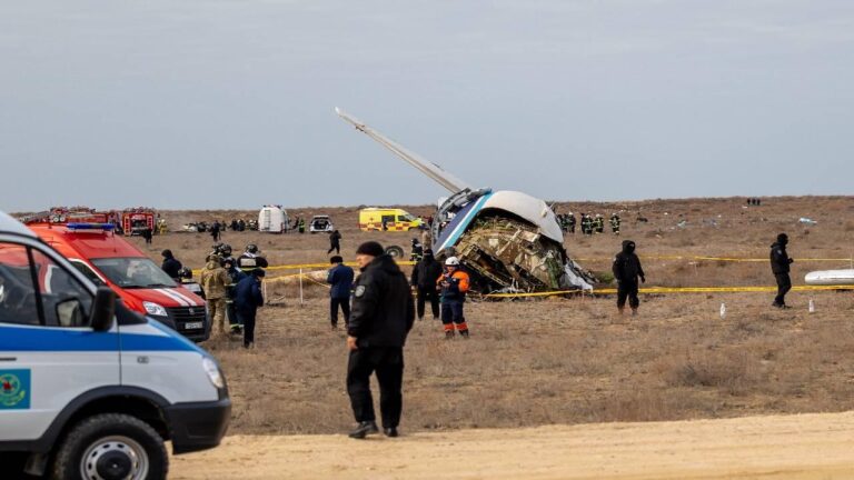 Kazakistan, 1 yıl önce düşen Azerbaycan uçağına ilişkin soruşturmanın ara raporunu yayımladı