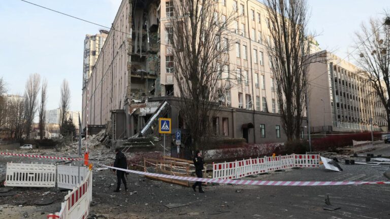 Kiev Belediye Başkanı Kliçko: Kent Rus hava saldırıları altında