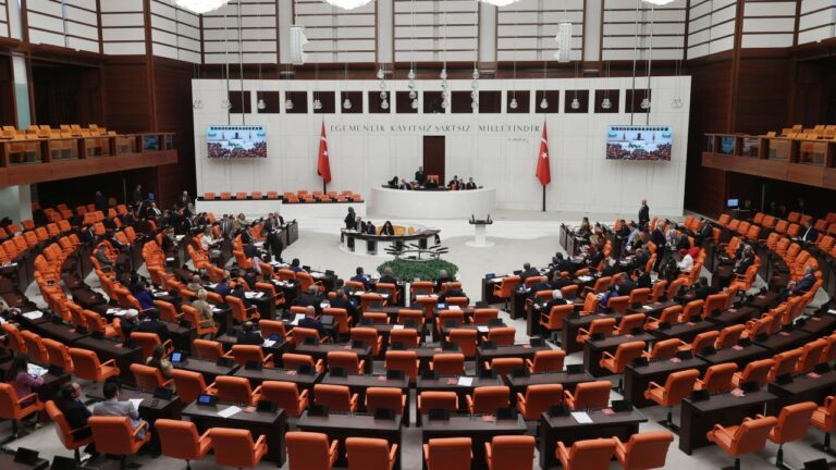 Libya tezkeresi Meclis’te kabul edildi