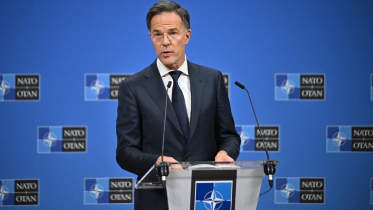 Rutte: Ukrayna’nın NATO’ya katılımı konusunda oydaşma yok