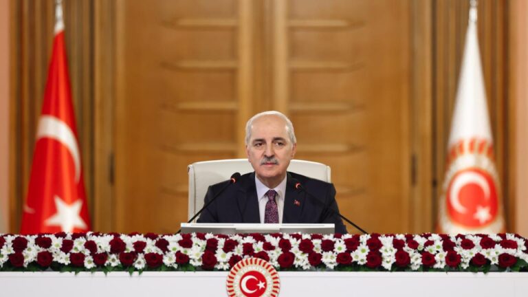 TBMM Başkanı Kurtulmuş: Hem dilimiz kardeşliği, barışı söyleyecek hem elimizdeki evraklar kardeşliği, barışı söyleyecek