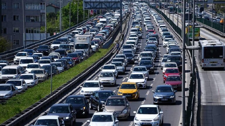 Trafiğe 183 bin 172 yeni araç kaydı yapıldı
